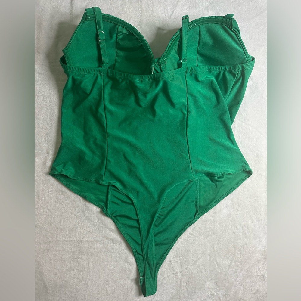 Emerald Green One Piece Bodysuit / Swimsuit – Size 2X – Worn Once - Picture 2 of 4